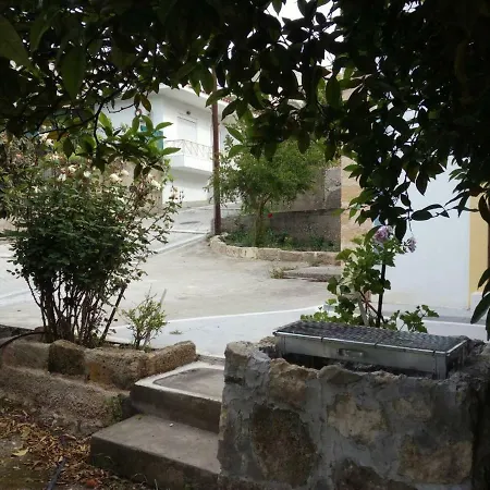 Elena's Traditional Village Holiday home