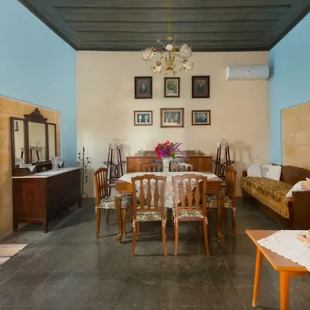 Elena's Traditional Village Holiday home